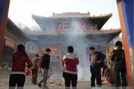 国内思想周报｜“奶奶庙”按需造神引争议，“三体时代”终结图片