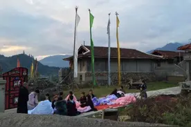 夜读丨川航无锡飞九寨沟 只有她登了机丨博士网上寻爱被骗 骗子感慨“太好骗”图片