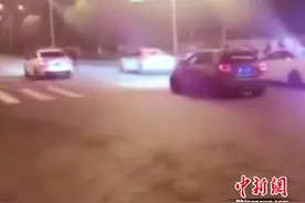 西安街头多辆豪车飙车并现场直播 警方已展开调查图片