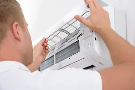 空调不制冷维修工要价上千元 最后花150元搞定图片