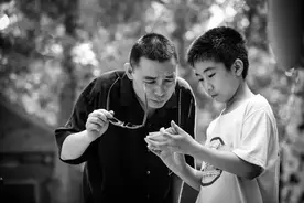 纪录片《小人国》里的孩子们长大了，十年后成了《零零后》图片