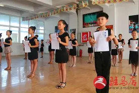 我市200余名青少年参加拉丁舞考级晋级图片