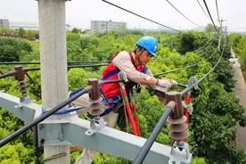 强对流天气来袭 合肥供电公司连夜抢修保障供电图片