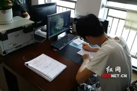 圆贫困生的上学梦 从幼儿园资助到大学图片