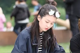 乔欣《旅途的花样》秒变“暖心乔” 搬行李分食物女子力MAX图片