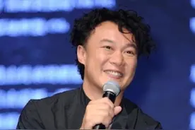陈奕迅台北宣传身体出状况 紧急返港求医图片
