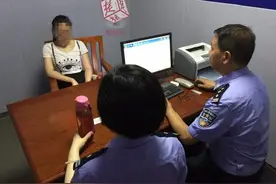 胆儿真肥！为逃避处罚，渣土车公司女老总竟私刻交管部门公章图片