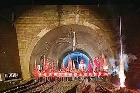 成都到兰州只要8小时，这条铁路计划年内建成通车！图片