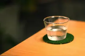 辟谣｜凉开水放久了堪比慢性毒药？千滚水致癌？图片