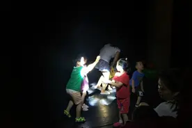 有种戏剧节 | 小丑背后的“悲喜”，种下快乐的种子图片