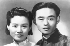 夜读丨最会写情书的人：我渴望和你打架，也渴望抱抱你图片