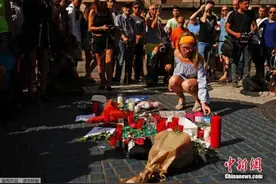 巴塞罗那恐袭：警方追捕肇事司机 一名男童遇难图片