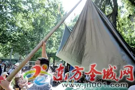 公园里来了梆子剧团图片