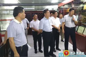河南人大常委副主任刘满仓赴民权调研葡萄酒产业发展图片