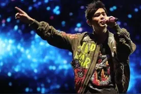 周杰伦济南演唱会 刷爆了整夜的朋友圈！现场却传来阵阵“噩耗”！图片