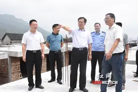 胡志文今年第5次赴常宁 这次是为了十九大安保维稳这件大事图片