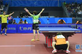 高清全运会乒乓球女子团体，四川队夺冠图片