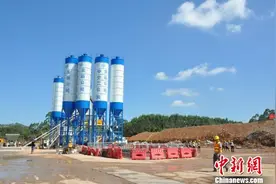 广西沿海高速南钦防段改扩建 北部湾“主动脉”升级扩容图片