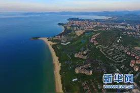 航拍海南“珍珠”海岸线图片