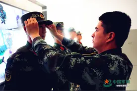 图说：武警执勤官兵每天这么过图片