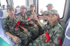欢送新兵 光荣入伍图片