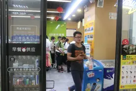 济南早餐工程：配送车渐受追捧 便利店“抢”市场图片