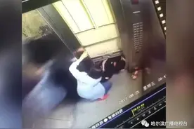 一家三口乘电梯卡26楼,孩子被救后，妻子目睹丈夫从缝隙坠亡图片