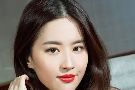 婴儿肥也有立体小脸 刘亦菲巧用修容瘦五斤图片