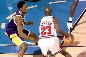 为什么人类骨子里都爱看单挑呢图片