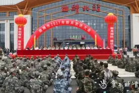 曲靖首批新兵启程赴军营图片