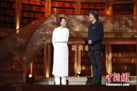 《朗读者》最后一期群星熠熠 老狼回忆成名前岁月图片