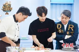 王嘉尔自曝不会freestyle 分享当练习生心酸过往图片