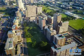 空中俯瞰南非最大港口城市德班图片
