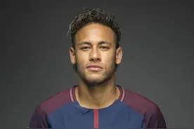 球队地位高低不谈 官方大头照内马尔和卡瓦尼的颜值谁高谁低？图片