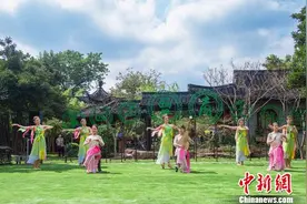 扬州百年盐商宅邸办盐商文化节 千秋粉黛亮相展才艺图片