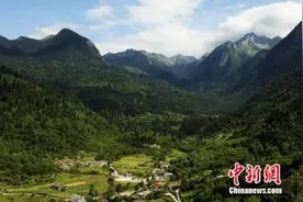 鲁能集团助力九寨沟重建 启动扶贫攻坚灾后复工工作图片