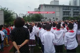 游仙区朝阳慈济学校开展法律进校启动仪式活动图片