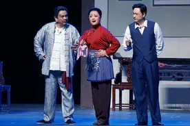 沪剧《芦荡火种》复排上演，连加座也售罄图片