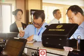担心酒店床单、毛巾不消毒？  假期出游，教你健康住宿图片