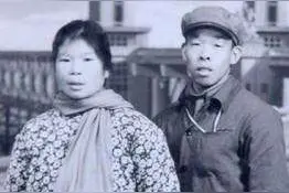 河南男子3岁时和母亲被姨妈骗走28年 两只脚均六个指头图片