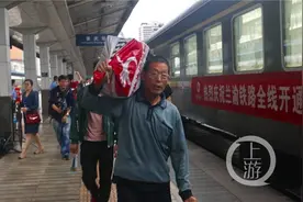 兰渝铁路开通！跟着镜头一起去打望吧图片