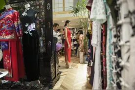美得不可方物！杭州这家旗袍店聚集了民国电影里的风华绝代图片