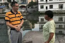 玉山一公务员勇救落水小女孩 网友赞其“社会好榜样”图片