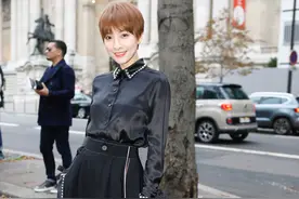 吴昕短发现身巴黎时装周 干练帅气让人眼前一亮图片