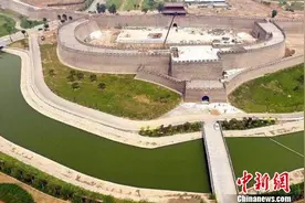 河北石家庄马拉松十月开跑 融入古城邂逅花海图片