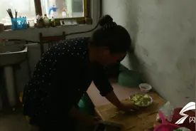 济宁孙媳妇照顾眼盲奶奶18年：赡养老人天经地义，凭良心应该伺候她图片