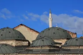 红了眼眶！马其顿老人与中国有一段不解之缘图片