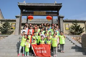 小记者化身淘金人 领略淘金文化图片