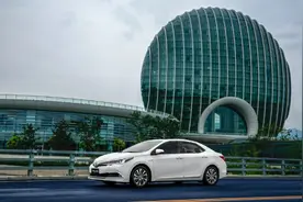 混合动力车型导购：卡罗拉双擎图片