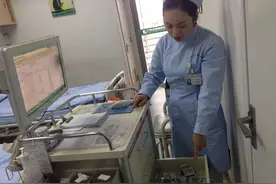 “护士站”可推到病床前 看医疗信息化如何改变护理图片